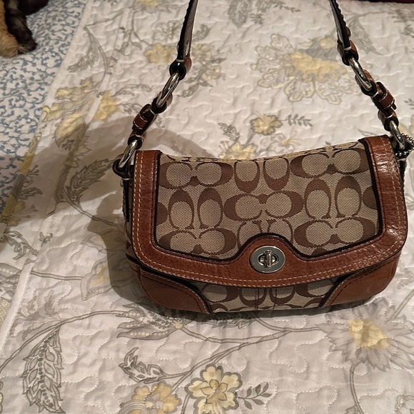 Coach Chelsea Brown and Tan Signature Shoulder Bag - Picture 15 of 16